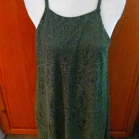 Luxology | Dresses | Luxology Green Sleeveless Lace Overlay Dress  Asymmetrical Hem Size | Poshmark